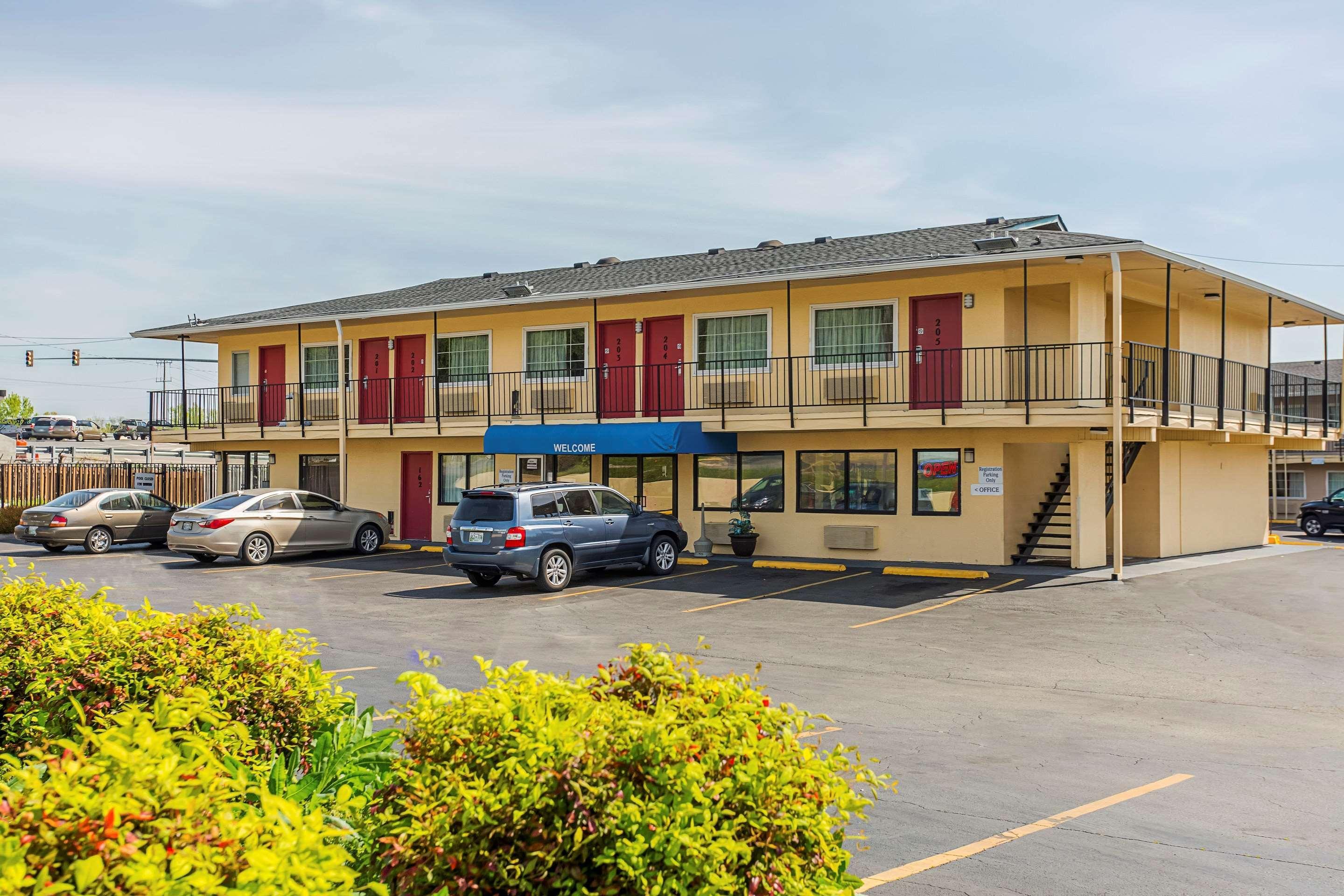 Rodeway Inn Nashville Airport South Exterior photo