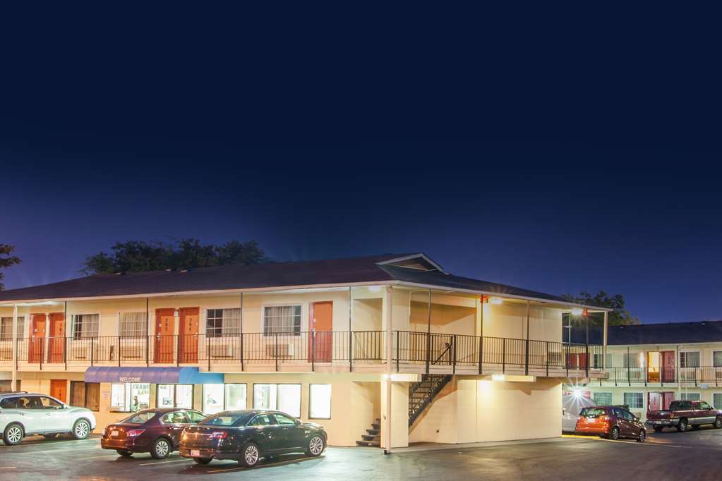 Rodeway Inn Nashville Airport South Room photo